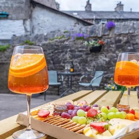 Ground Floor Retreat - Business Or Pleasure アパート