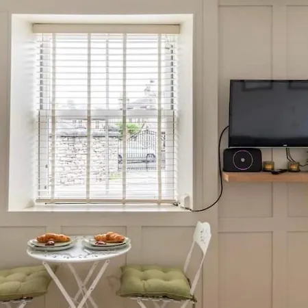 Apartment Cosy Ground Floor Flat - District With Bike Storage